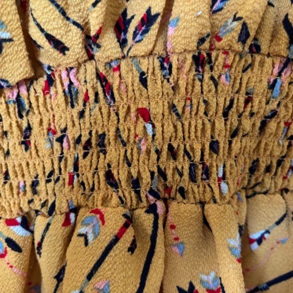 Mustard yellow blouse - Picture 4 of 5